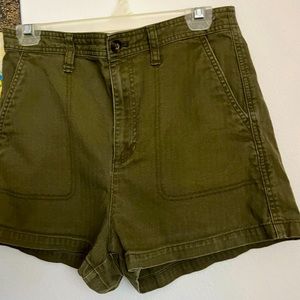 CLOSET CLEANOUT- MADEWELL ITEMS